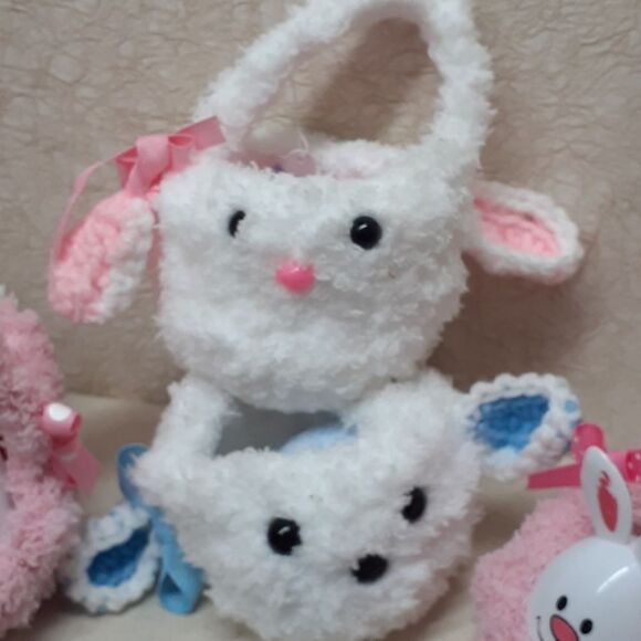 Hand crocheted Fuzzy mini Easter baskets, bunnies (pick 2) - Picture 2 of 11